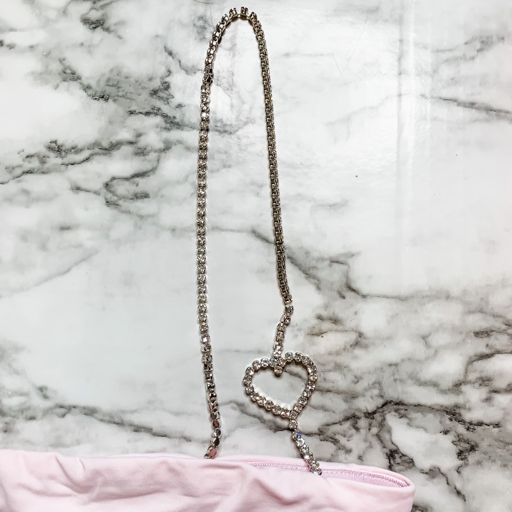 Meshki Heart Chain Strap Crop Top 💘 - Picture 6 of 15